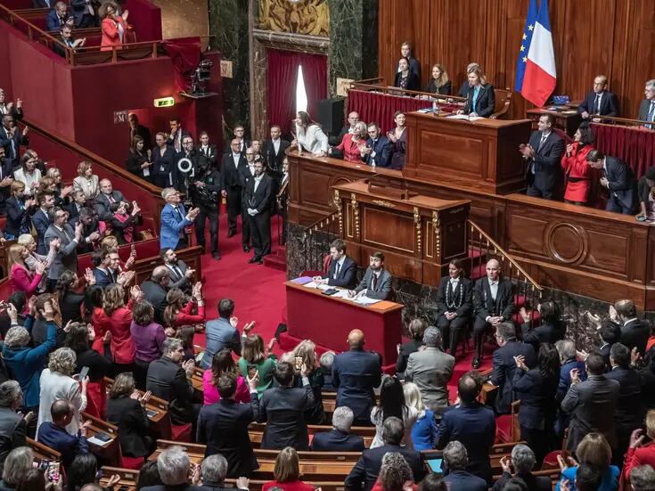 Francia se convierte en el primer país en proteger el derecho al aborto en su constitución