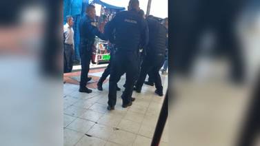 Policías aprovechan su descanso para asaltar en Tacubaya, son detenidos por otros policías