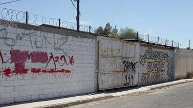 Combaten graffiti en dos colonias