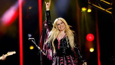Avril Lavigne anuncia una gira de sus más grandes éxitos para este 2024
