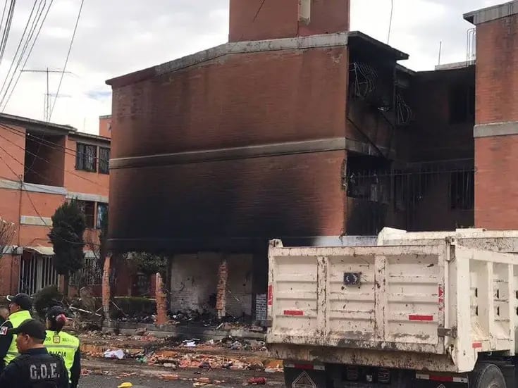 Edomex: Una persona muerta y 10 heridos tras explosión de tanque de gas en unidad habitacional
