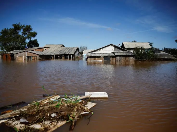Inundaciones en Brasil tardarán semanas en disminuir, esto preocupa a expertos