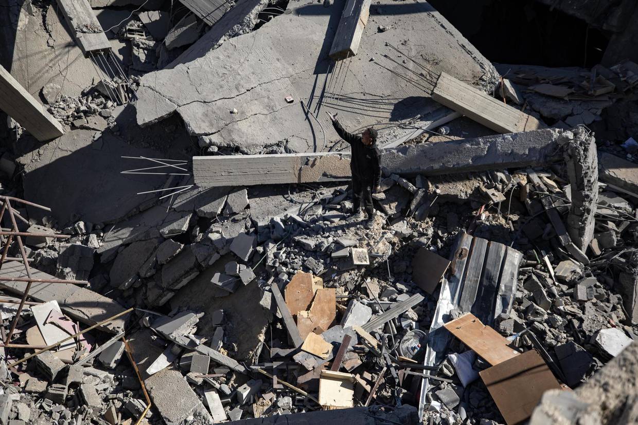 Israel intensifica ataques al sur de Gaza; ONU advierte sobre ofensiva en Rafah