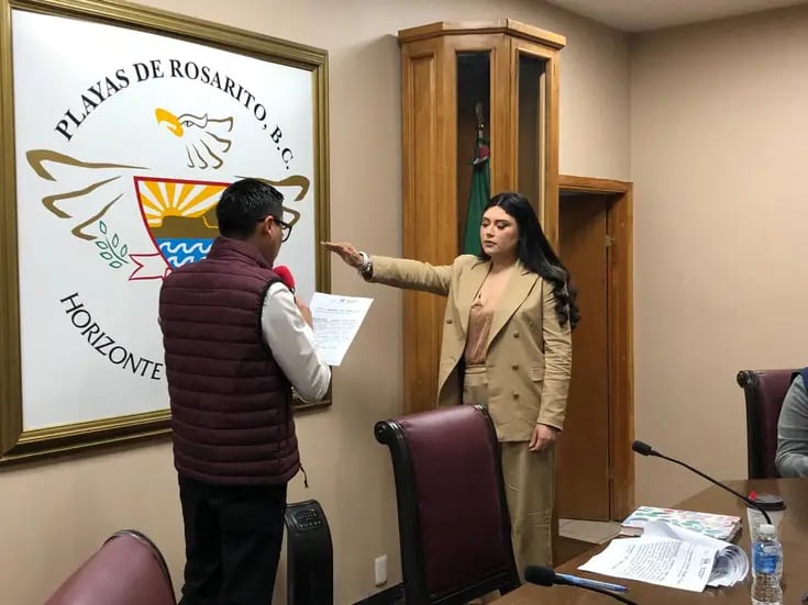 Rinde protesta nueva alcaldesa de Rosarito, Alejandra Edith Padilla Orozco