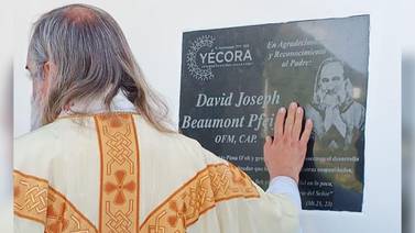 Reconocen al padre David Beaumont por sus 33 años de misión en Sonora