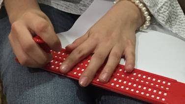Braille abre puertas a personas ciegas