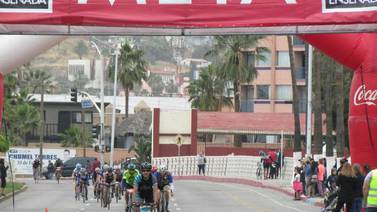 Llegan a Ensenada 8 mil ciclistas