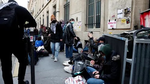 Tensiones en universidades de París por protestas a favor de Palestina