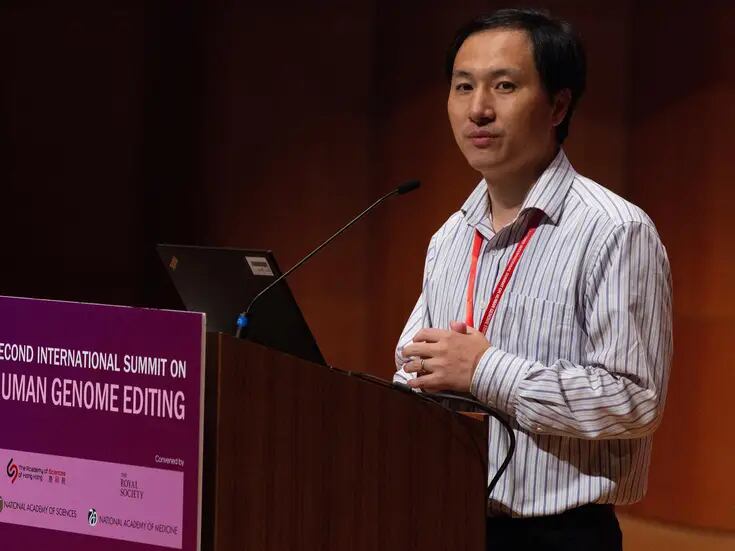 Científico chino que creó primeros bebés modificados genéticamente retoma su trabajo