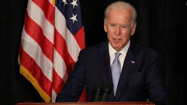 Biden pide al Congreso que actué "ahora" para restringir la venta de armas en EU
