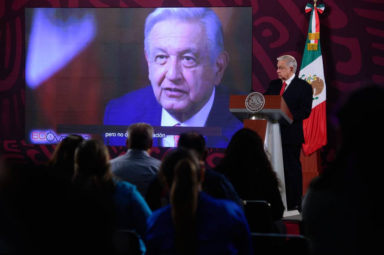 El presidente López Obrador habló de su entrevista "60 minutes" en la mañanera.