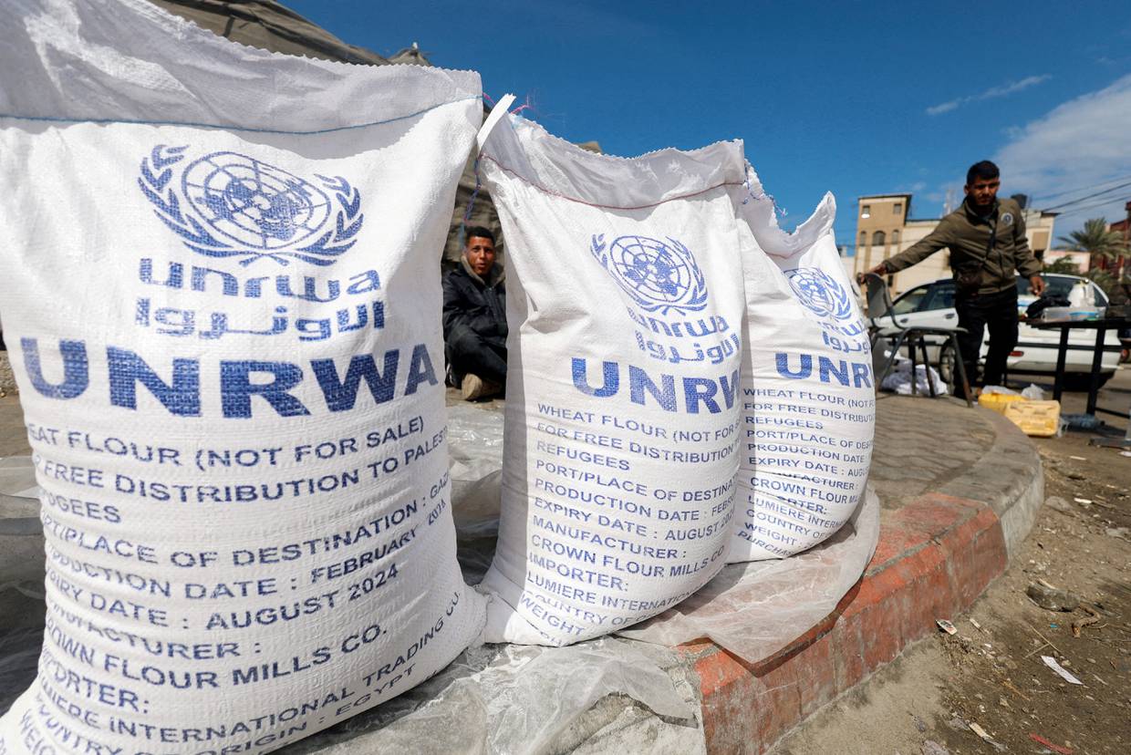 Imagen de archivo de sacos de ayuda humanitaria de la UNRWA en Rafah, en el sur de la Franja de Gaza. 7 marzo 2024. REUTERS/Mohammed Salem