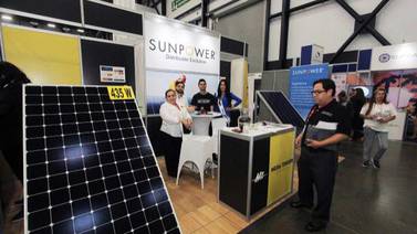 Recomiendan paneles solares para mayor ahorro de luz