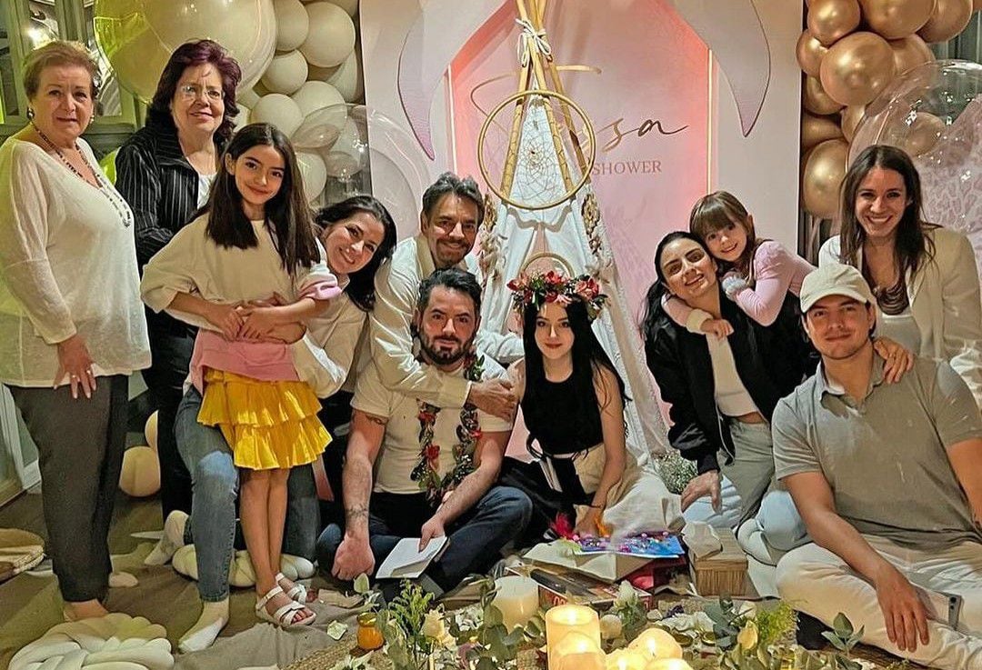 La familia Derbez también organizó un baby shower para la primera hija de José Eduardo.