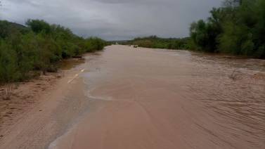 ¡Precaución! Cierran carretera Hermosillo-Puerto Libertad por crecida de arroyo