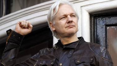 AMLO insiste en trasladar a México estatua de la libertad por el caso Assange ante reportaje del NYT