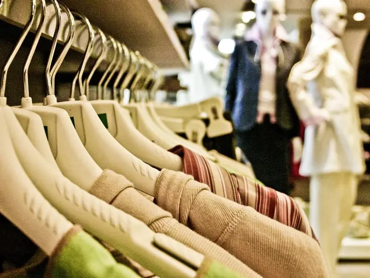 Las ocho marcas de ropa más costosas del mundo, según ChatGPT