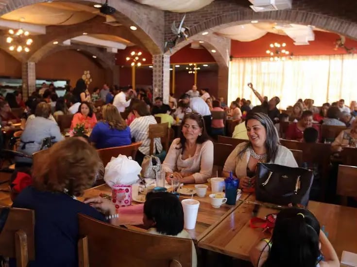 Crece 15% afluencia a restaurantes por 10 de mayo
