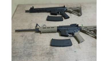 Aseguran dos rifles de asalto en SLRC