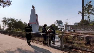 CDMX: Encuentran cuerpo colgado bajo la estatua “Hombre de paz”