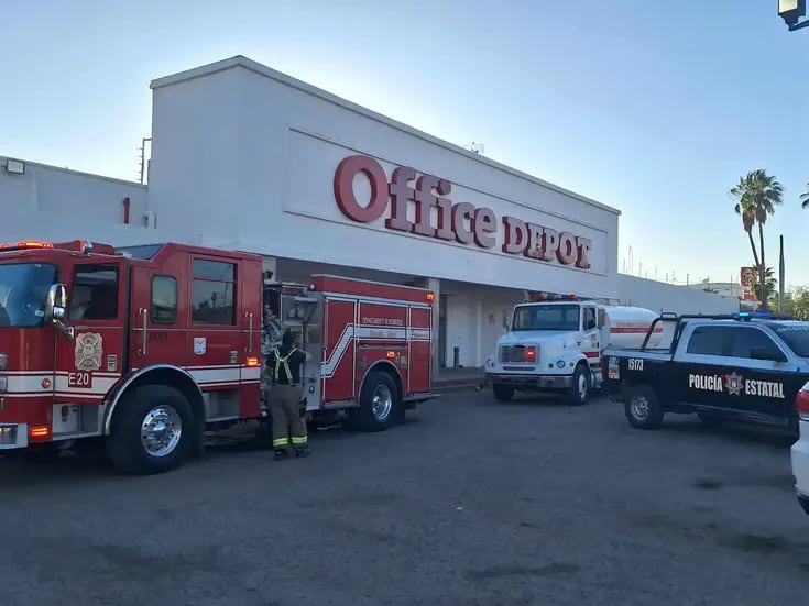 Incendio en Office Depot se originó por problema eléctrico