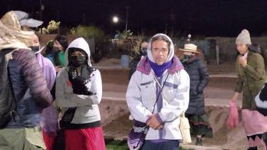 “Tacvbo y “Maldito” apadrinan caminata y ceremonia de Tribu Comcaác en Punta Chueca y Desemboque, Sonora
