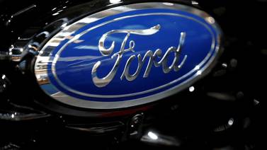 Ford estima que 40% de sus autos sean   completamente eléctricos para el año 2030   