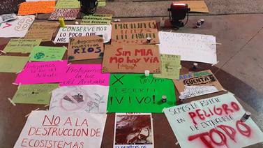 Marcha de las Luciérnagas en Hermosillo: Ciudadanos alzan la voz por la conservación del Río Cocóspera