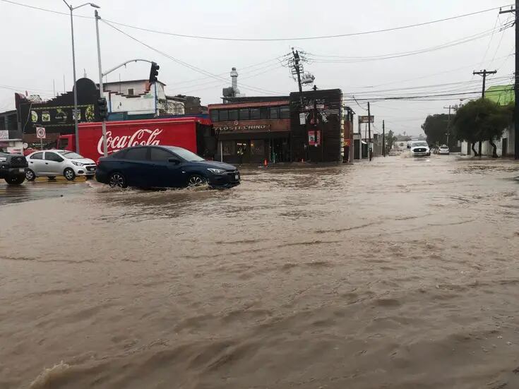 Notifican a habitantes de 345 viviendas en zonas de alto riesgo por lluvias en Rosarito