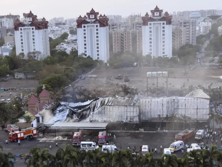 Incendio en parque de diversiones deja al menos 20 muertos en India