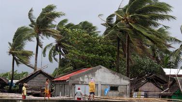 Tifón 'Molave' deja 3 muertos y 9 desaparecidos en Filipinas