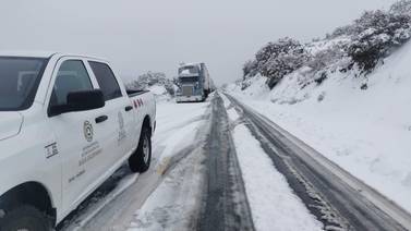 Coordina Fiarum y autoridades esfuerzos para brindar atención de nevadas en la carretera libre y de cuota