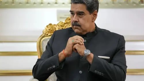Venezuela cerrará su embajada en Ecuador en apoyo a México