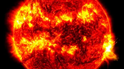 El Sol emite la mayor llamarada solar en casi dos décadas este martes