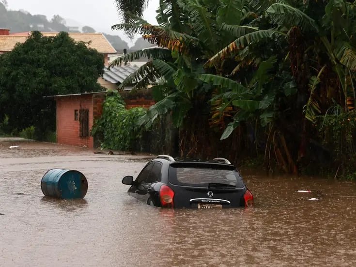 Al menos 10 muertos y varios desaparecidos dejaron fuertes lluvias al sur de Brasil