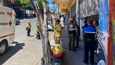 Cae pared sobre trabajador en la Zona Centro de Tijuana