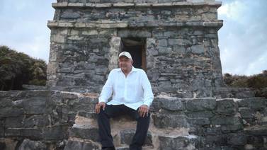 AMLO visita la zona arqueológica de Tulum