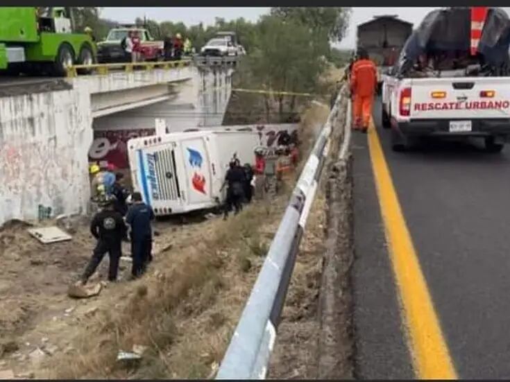 Accidente de autobús en autopista México-Pirámides deja varios heridos en Acolman
