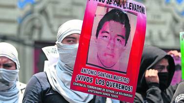 Dan libertad condicional a militares acusados en caso Ayotzinapa