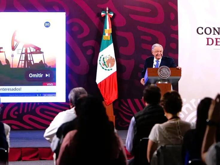 AMLO lanza advertencia en conferencia matutina por mensaje falso para invertir en Pemex
