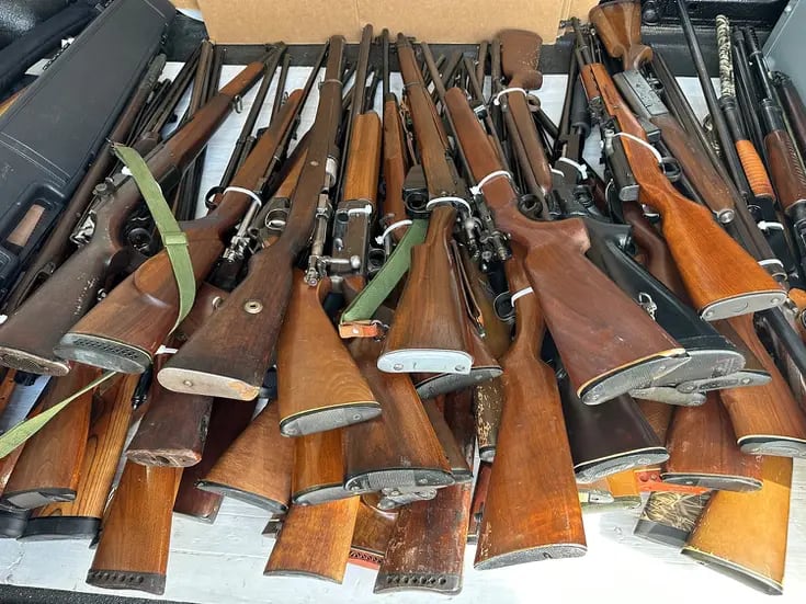 Recolectan en San Diego casi 200 armas en colecta