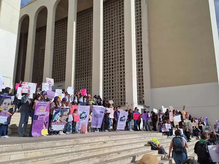Hermosillo: Mujeres marchan por el fin de los feminicidios