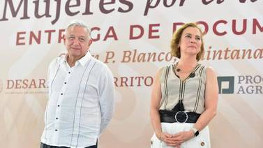 AMLO y Gutiérrez Müller "cooperan" con 250 pesos para canal de Alazraki
