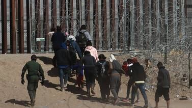 Registran aumento de violencia contra migrantes en frontera entre México y EU