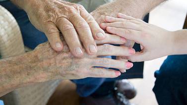 Artritis reumatoide afecta más a mujeres
