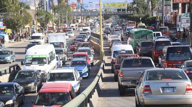 Crece en Tijuana problema del tráfico vehicular