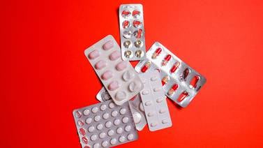 Cofepris alerta sobre antibiótico que puede causar convulsiones