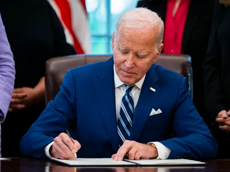 Joe Biden firma ley que prorroga el presupuesto y evita un cierre administrativo