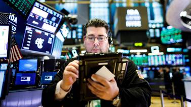 Wall Street acelera las pérdidas a media sesión y el Dow Jones cae un 2%