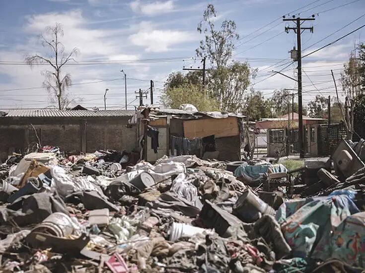 Reportan predios en abandono utilizados como basureros en La Robledo